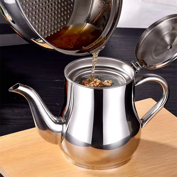 Tea &amp; Oil Strainer Pot